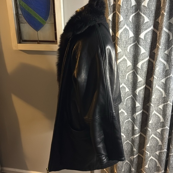 Andrew Marc Leather Jacket With Removable Fur Vest Lining- 2 Jackets in 1 - Picture 7 of 16